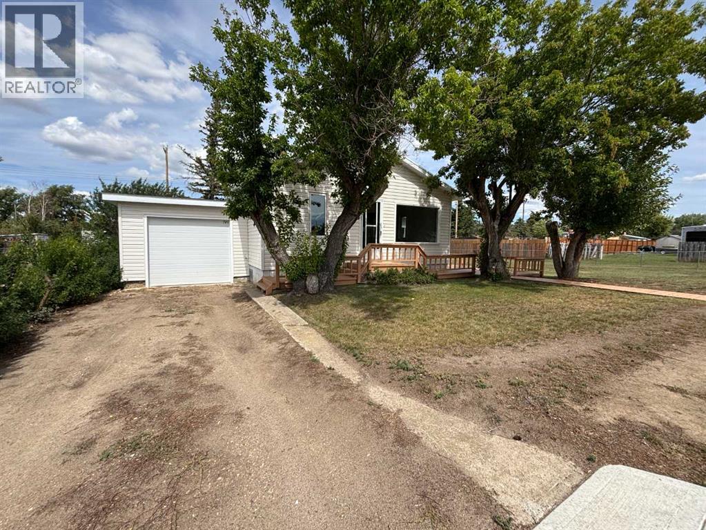 307 Centre Avenue, Coutts, Alberta T0K 0N0 - Photo 3 - A2286761