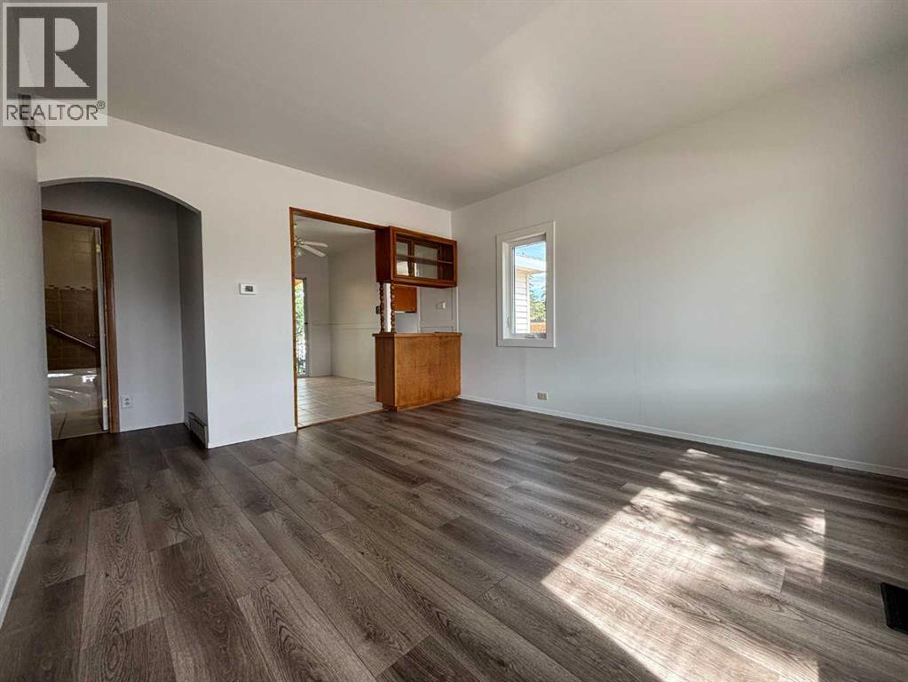 307 Centre Avenue, Coutts, Alberta T0K 0N0 - Photo 7 - A2286761