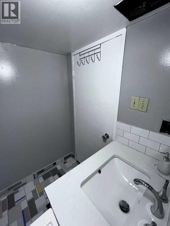 2416 23 Street N, Lethbridge, Alberta T1H 4R7 - Photo 14 - A2286911