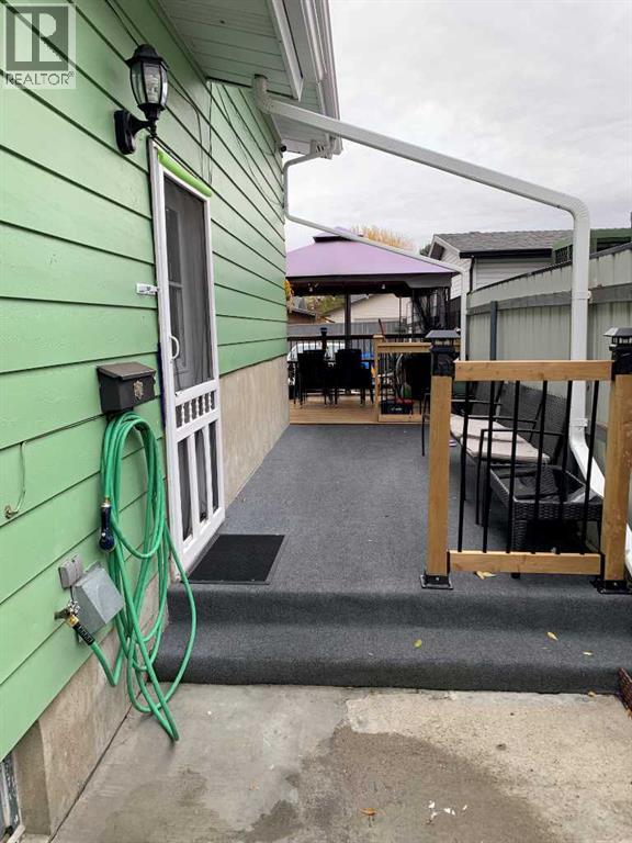 2416 23 Street N, Lethbridge, Alberta T1H 4R7 - Photo 3 - A2286911