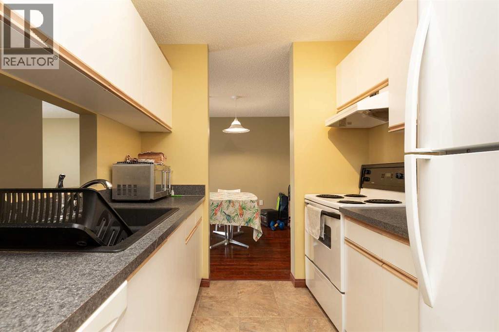 103, 485 Red Crow Boulevard W, Lethbridge, Alberta T1K 7G6 - Photo 5 - A2288191